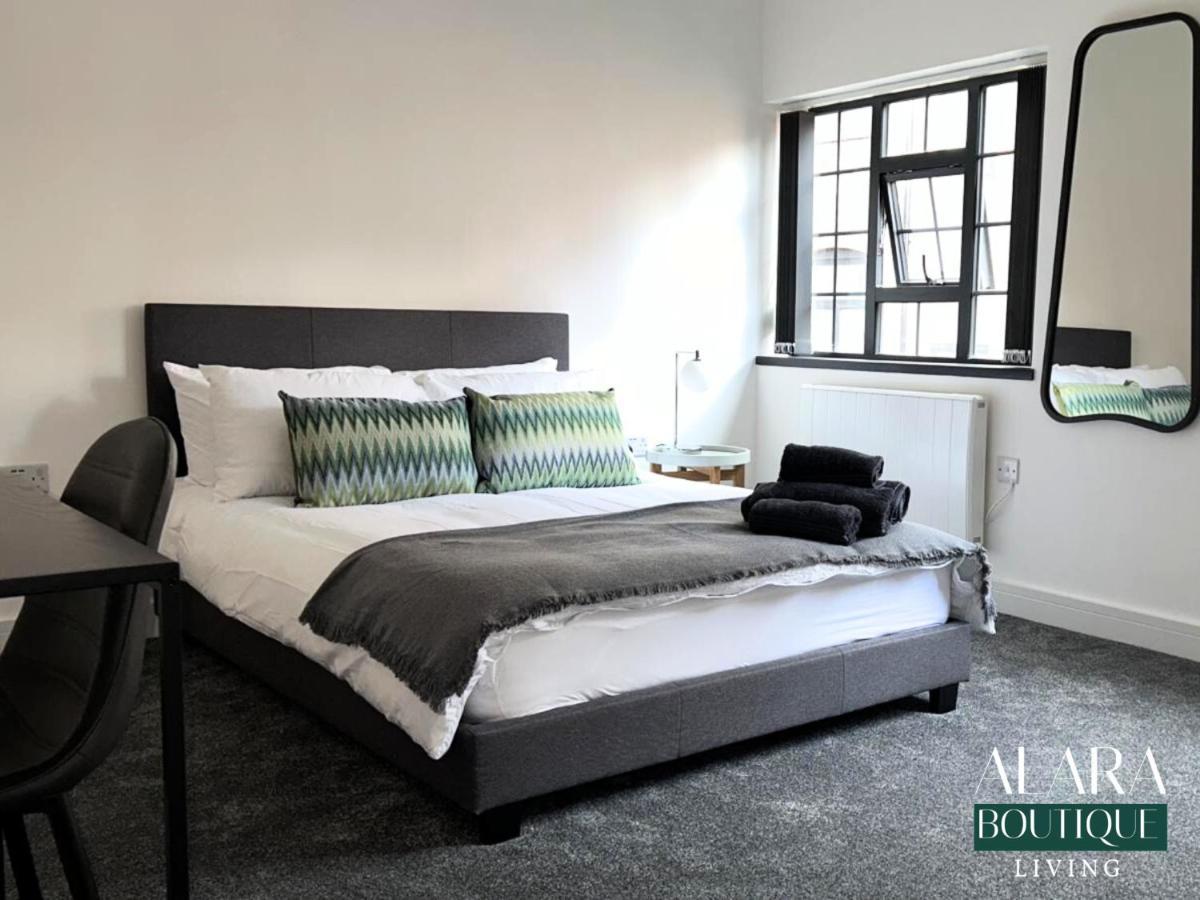 3 Floor Townhouse Luxury Living Alara Boutique Apartment Birmingham Exterior photo