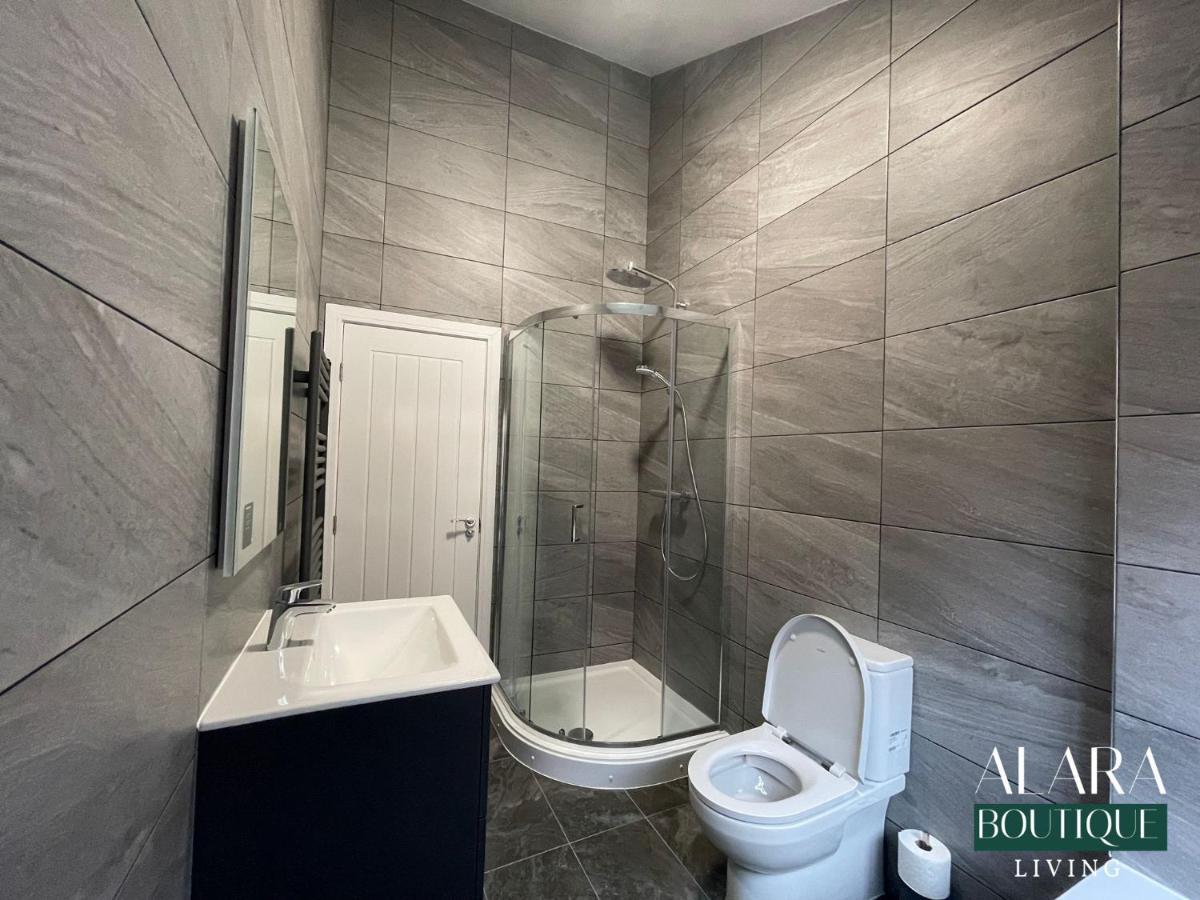 3 Floor Townhouse Luxury Living Alara Boutique Apartment Birmingham Exterior photo