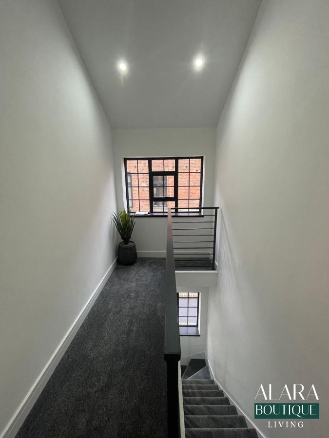 3 Floor Townhouse Luxury Living Alara Boutique Apartment Birmingham Exterior photo