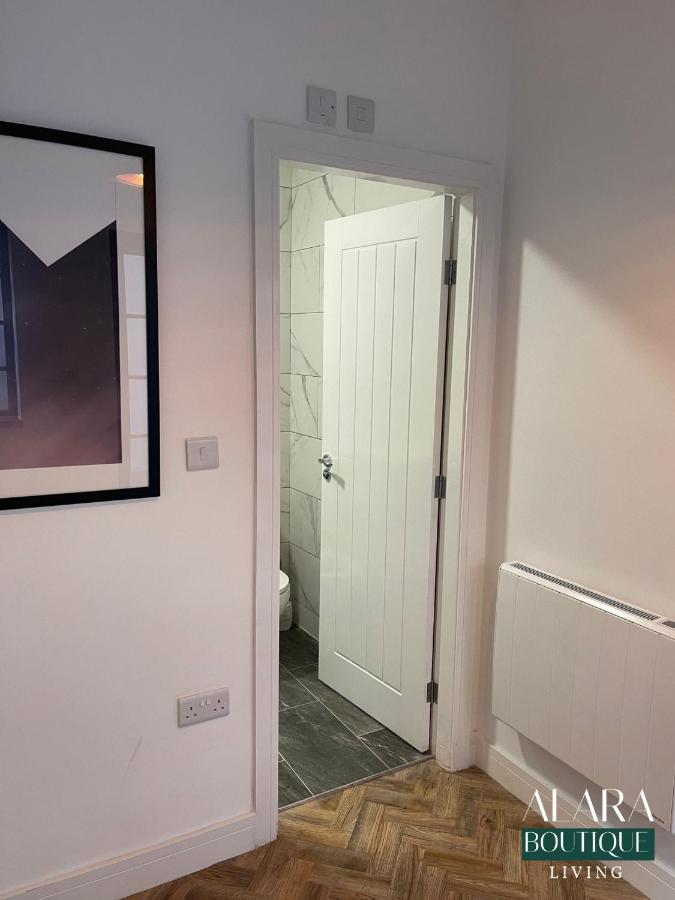 3 Floor Townhouse Luxury Living Alara Boutique Apartment Birmingham Exterior photo