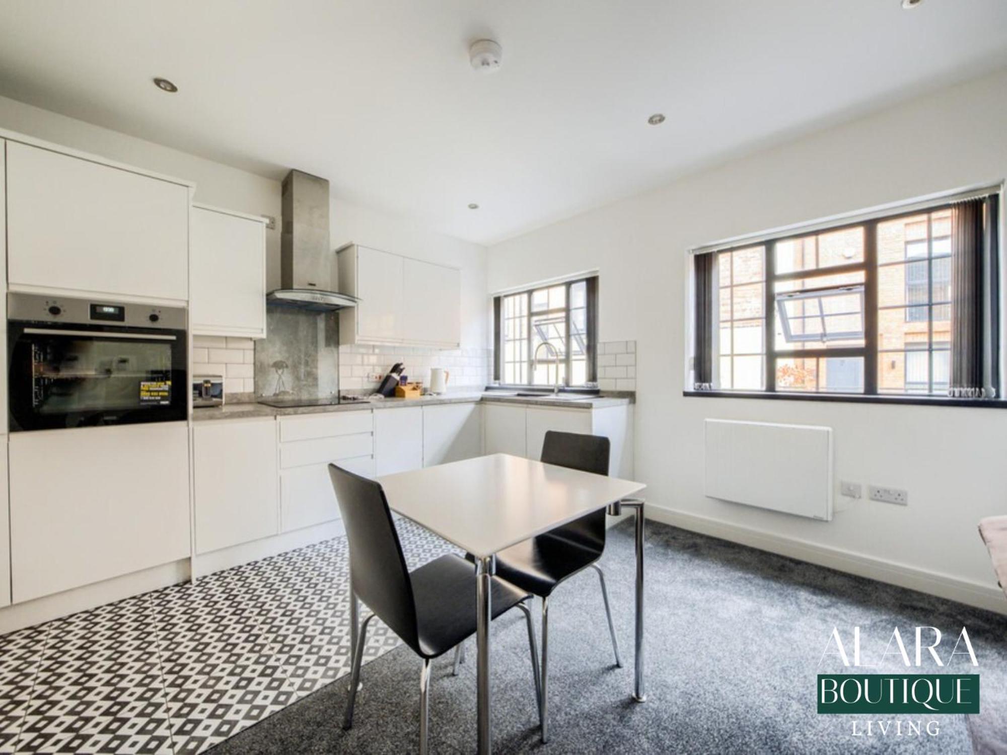 3 Floor Townhouse Luxury Living Alara Boutique Apartment Birmingham Exterior photo